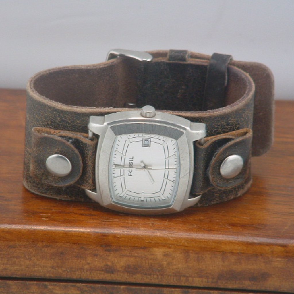 Pre-Owned Men’s Brown Fossil Jr-8372 Date Analog Watch